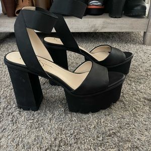 Jessica Simpson black heeled platform sandals